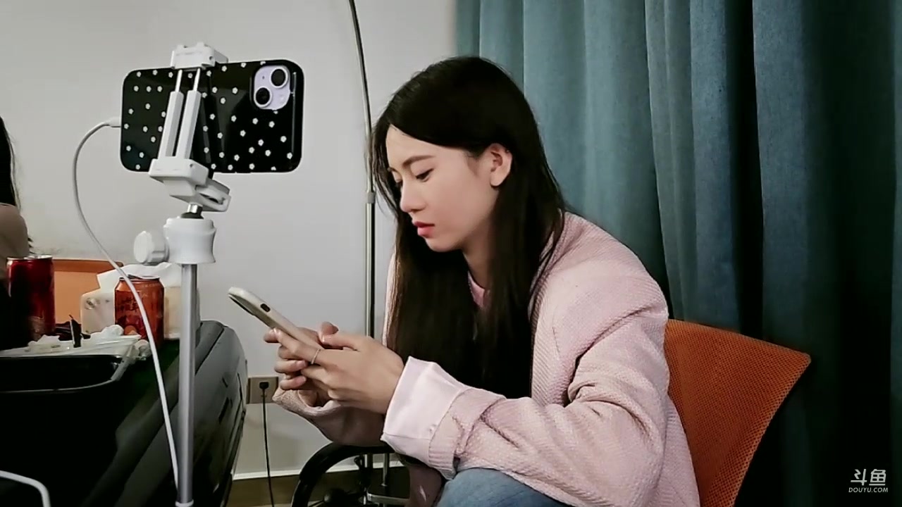 【2024-04-15 01点场】火力堂主：《小猪快跑》长沙团播day3！