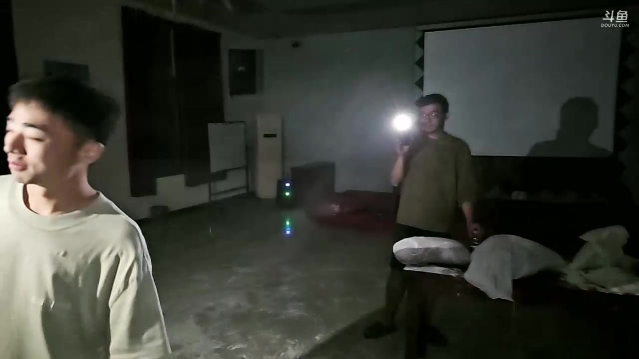 【2024-04-16 22点场】火力堂主：《小猪筷跑》！长沙团播day5！