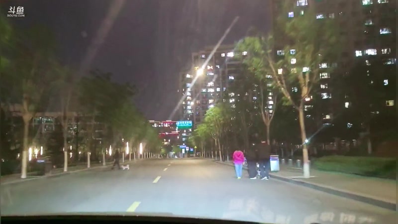 【2024-04-17 20点场】KZ石头丶：去夜市逛逛~~~~~~