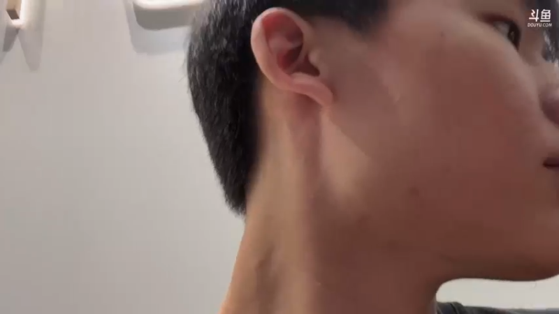 【2024-04-20 19点场】骇客H4cker：和老婆还有好朋友户外