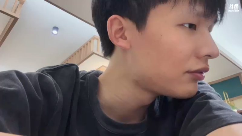 【2024-04-21 17点场】骇客H4cker：和老婆还有好朋友户外