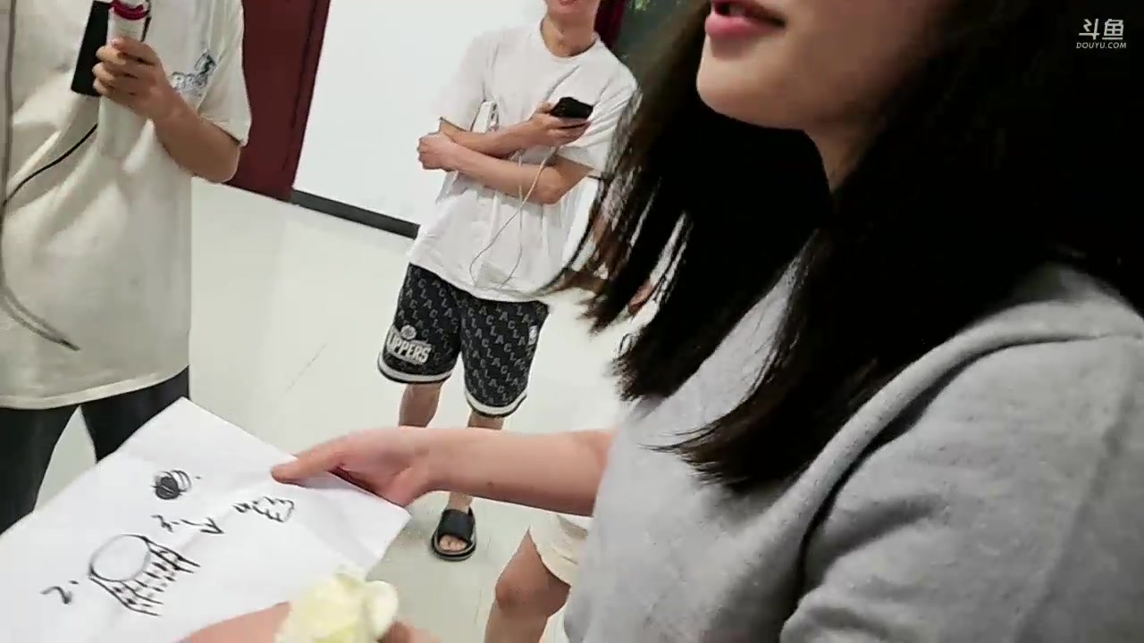 【2024-04-24 17点场】火力堂主：《小猪筷跑》长沙团播13天！