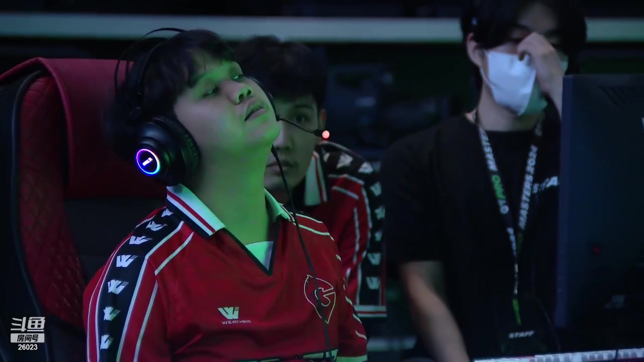 【2024-04-29 13点场】A胖瘦了：录像-FCPro大师赛狼队夺冠！