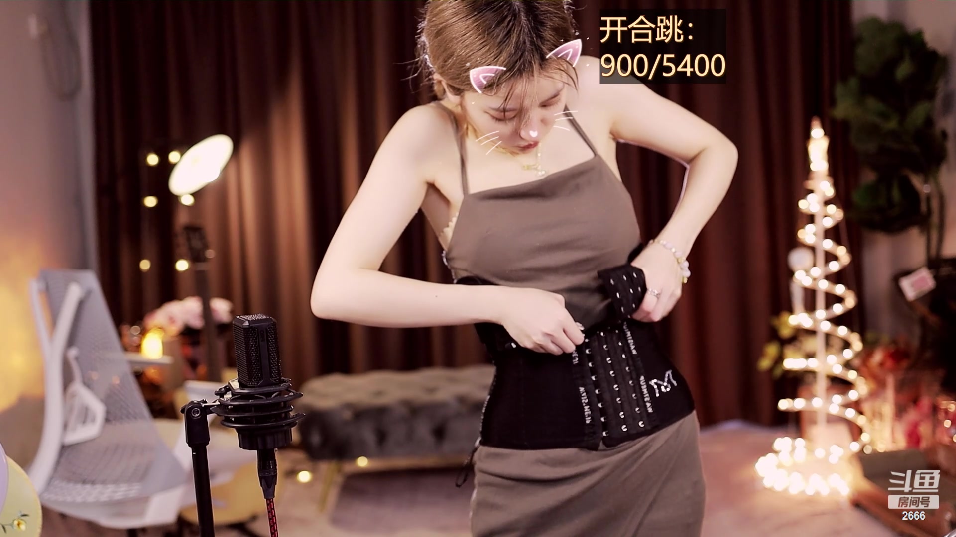 【2024-04-29 17点场】唐6儿：【小奶团】欢迎光临2666~ 粉丝节冲冲