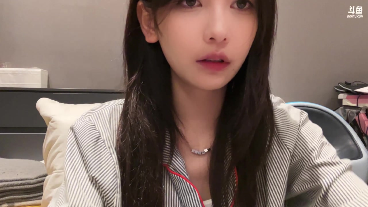 【2024-05-08 19点场】叶知秋Vanessa：搬家中 大约七点半播