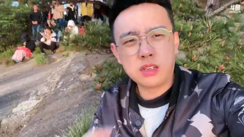 【2024-05-16 18点场】LOL丶摇摆：休息几天出门，20号再见。