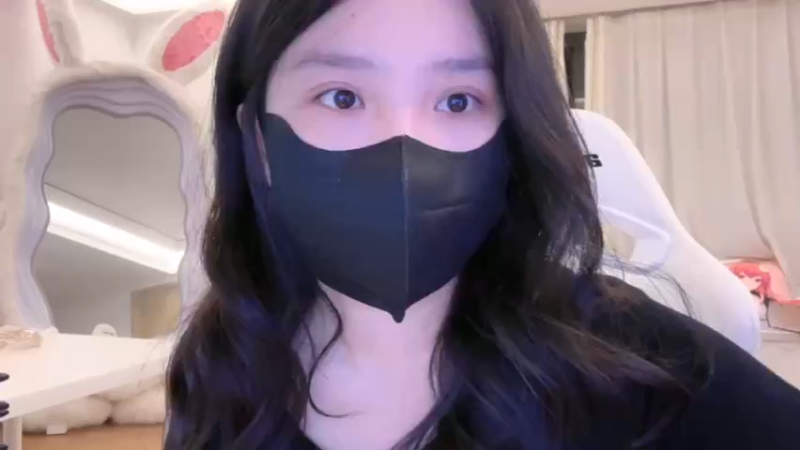 【2024-05-18 20点场】若若跑的贼快：稍等几分钟，8:10分左右，调摄像头