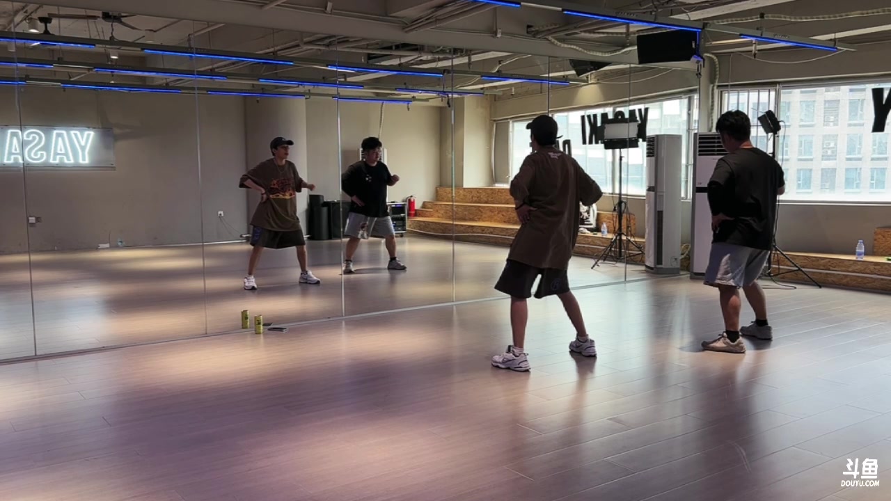 【2024-05-27 14点场】阿福Afuuu：【双倍亲密度】舞蹈练习中