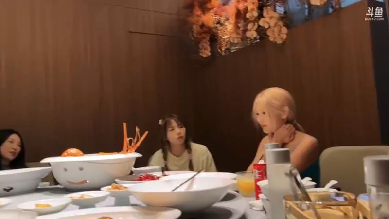 【2024-05-28 19点场】仙某某：神秘的直播间 88080