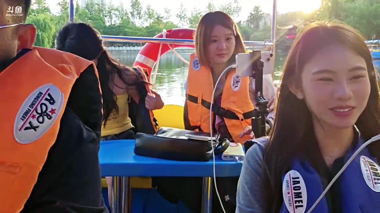 【2024-05-29 18点场】火力堂主：真高原反应了，休整随意播