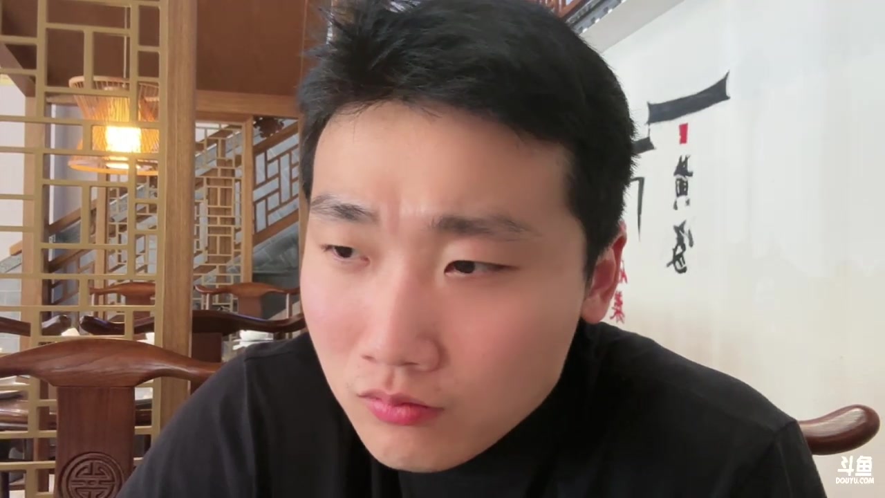 【2024-06-12 15点场】胸肌很大的良小伞：在黄山户外