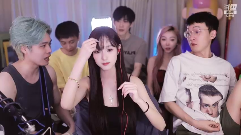 【2024-06-11 21点场】南波儿大魔王丶：恭喜阿豪一歪晋级TOC（栗栗20）！