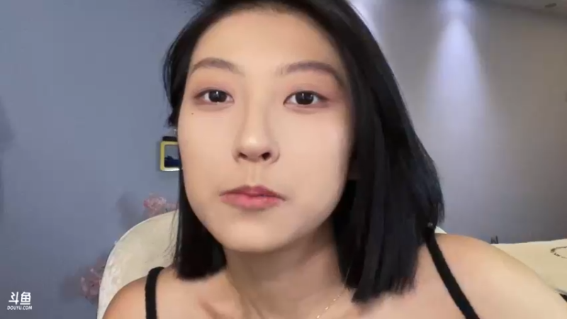 【2024-07-08 22点场】呆妹儿小霸王：【呆妹】代播冰冰,呆呆今天休息~