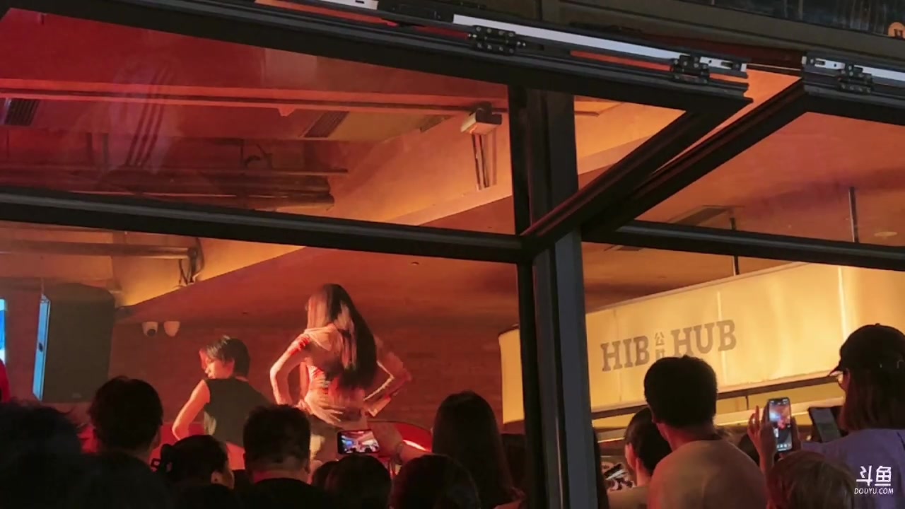 【2024-07-11 22点场】叶知秋Vanessa：秋：没内容 播啥看啥吧