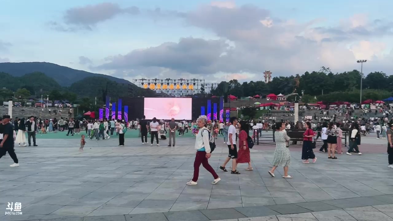 【2024-07-22 19点场】阿福Afuuu：非常自游行！出发！