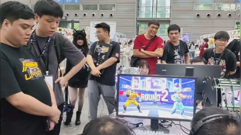 【2024-7-27 17点场】边哥BeenGor:深圳王者之战线下比赛，看妹妹