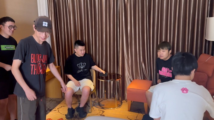 电竞全明星，明天带“新哥”飞！