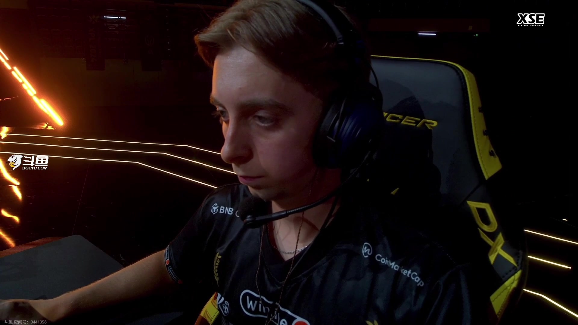 【2024-08-04 21点场】diyy刘頔：diyy:带一会 看看比赛 ！晚点P！