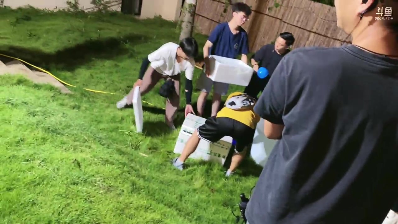 【2024-08-12 23点场】童猪啊i：今天下午户外！！！！