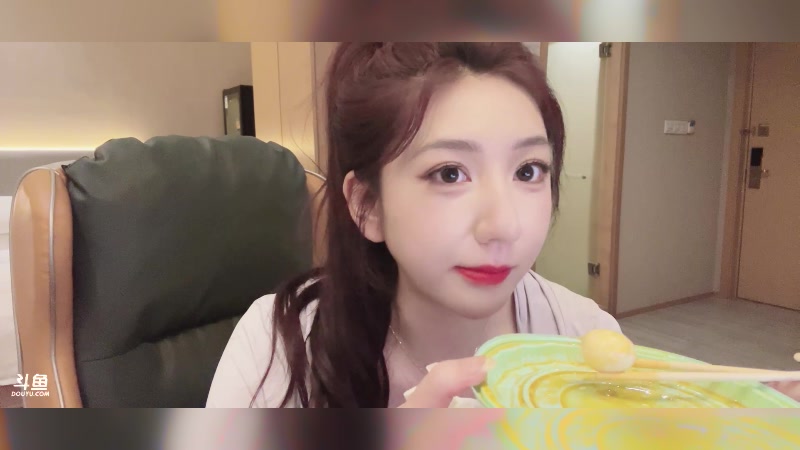 【2024-08-31 23点场】潇潇超哇噻：吃个宵夜唠唠嗑