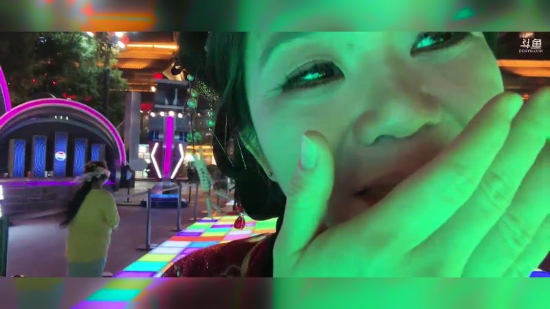 【2024-09-09 19点场】Flygogogogo：直播古风美女逛不夜城