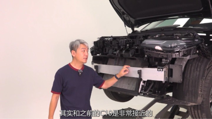 零跑C16拆车：十几万的六座SUV，居然也用铝合金防撞梁