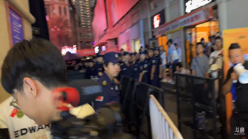 这是我剪辑的yjjimpaopao的直播精彩时刻，快来看看吧~