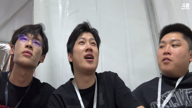 这是我剪辑的yjjimpaopao的直播精彩时刻，快来看看吧~