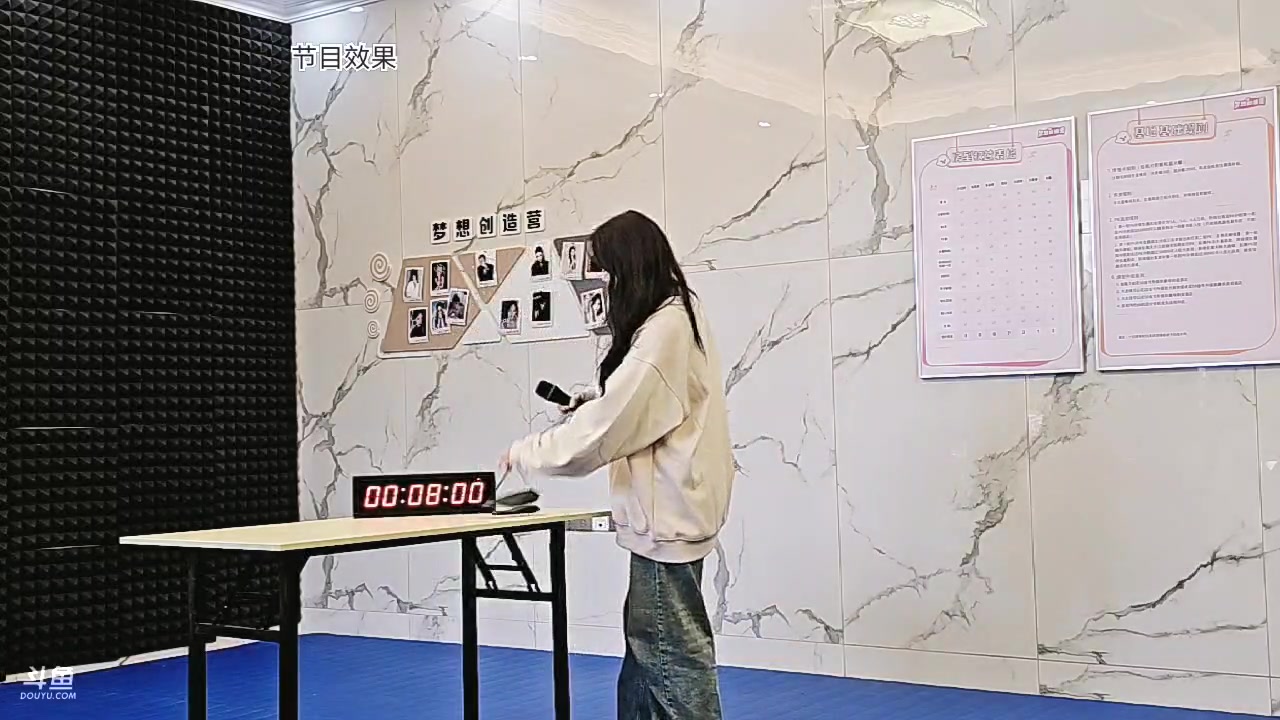 【2024-10-22 15点场】叁三QvQ：【小奶团】黑皮团播