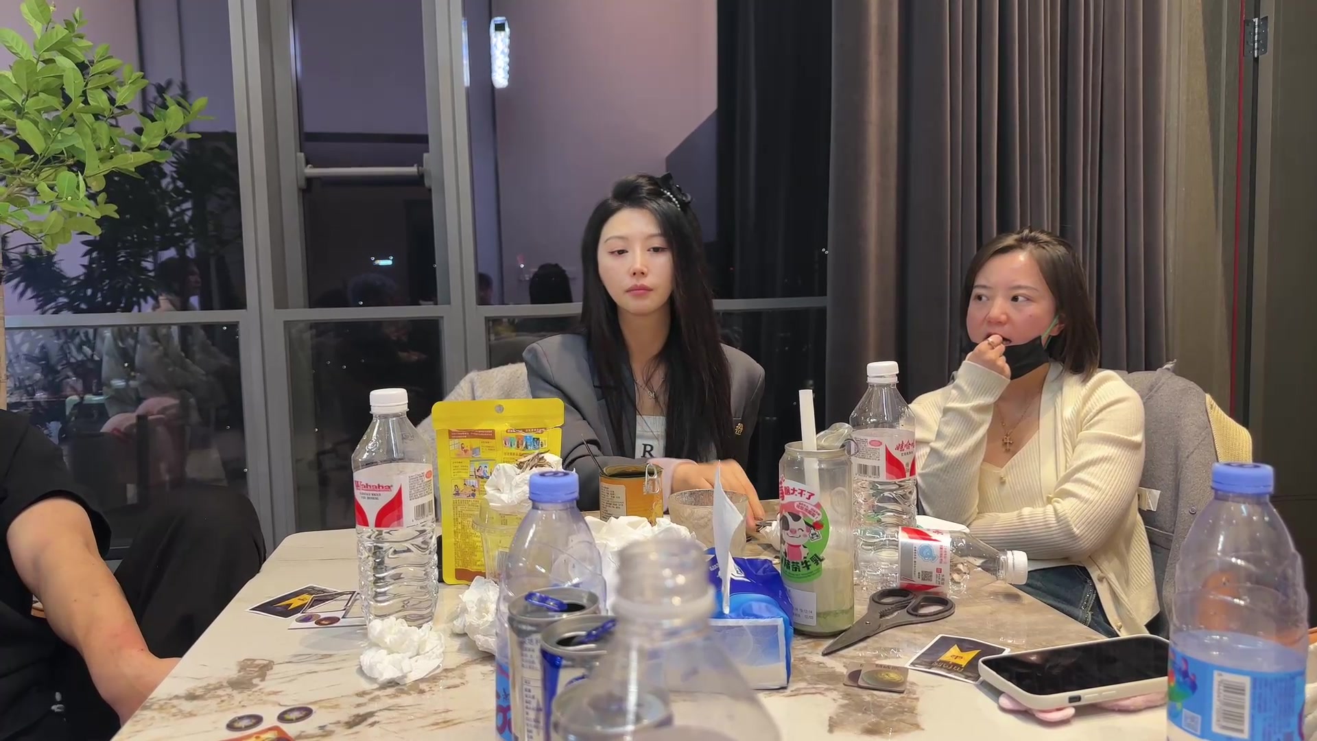 【2024-12-05 01点场】imxiaoxin：【✘-✘】阿瓦隆（黑白双煞