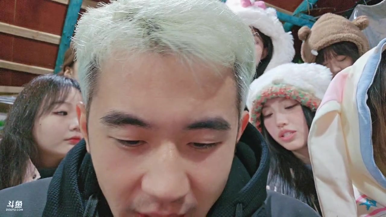 【2024-12-08 23点场】757户外：【非常互娱】757女团S3 Day96~