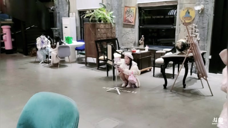 【2024-12-05 01点场】惠娜娜呀：【小奶团】孤单哥生日快乐，985团播杭州