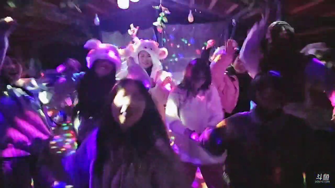 【2024-12-10 20点场】757户外：【非常互娱】757女团S3 Day97~