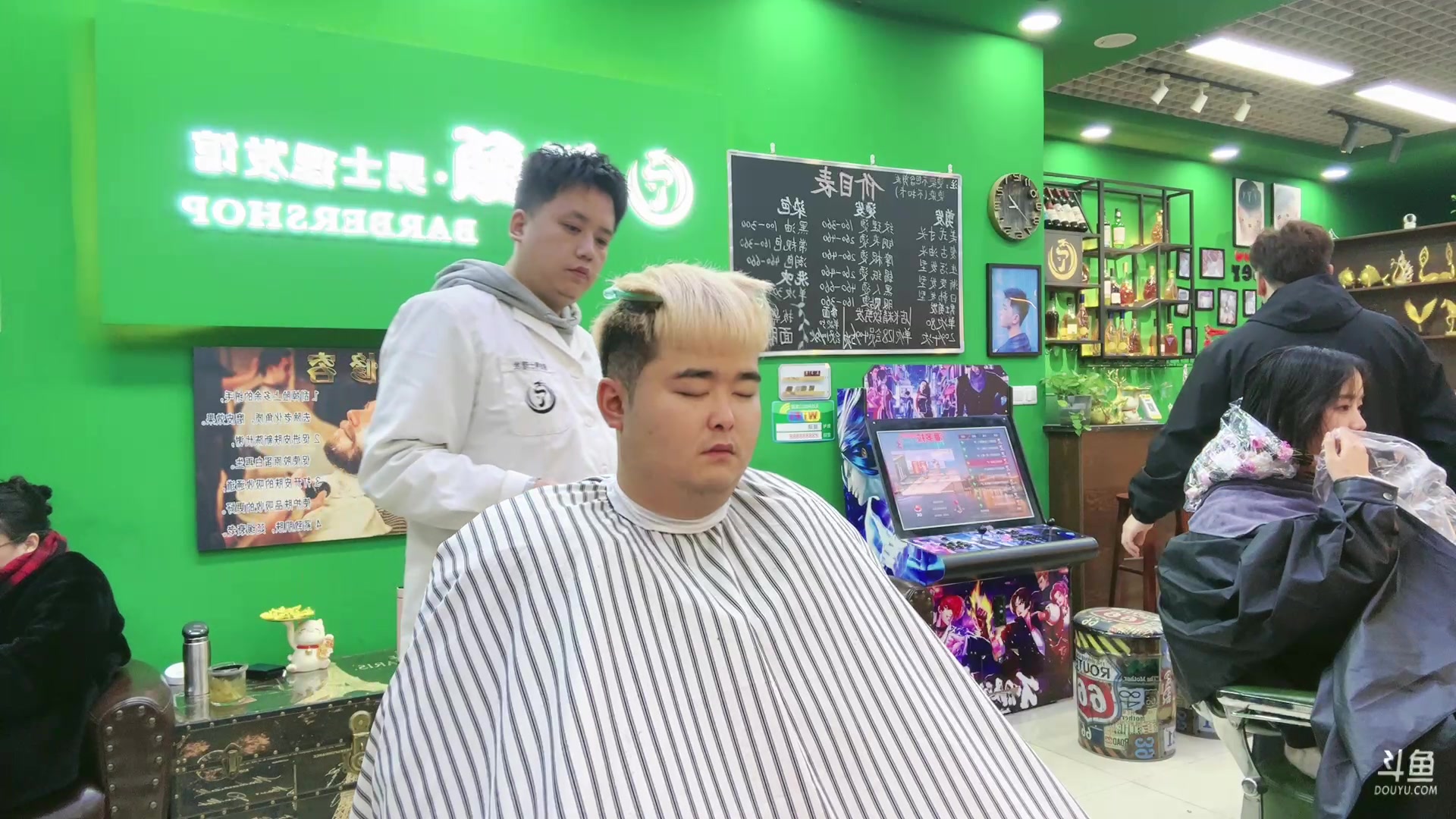 【2024-12-12 14点场】阿福Afuuu：上山庄给大哥过生日啦！山庄播