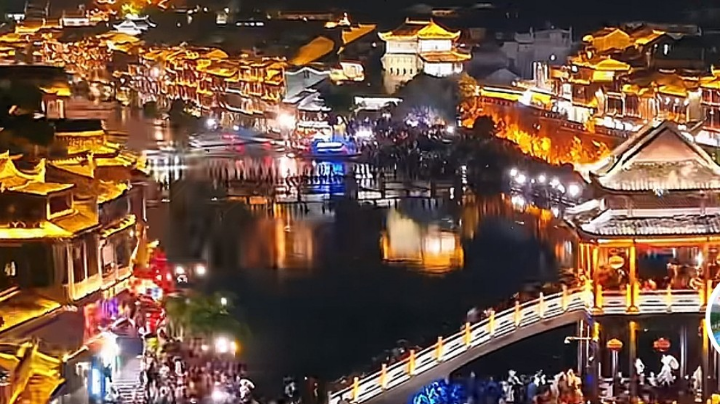 【2024-12-11 14点场】o北京斌子o:凤凰古镇。