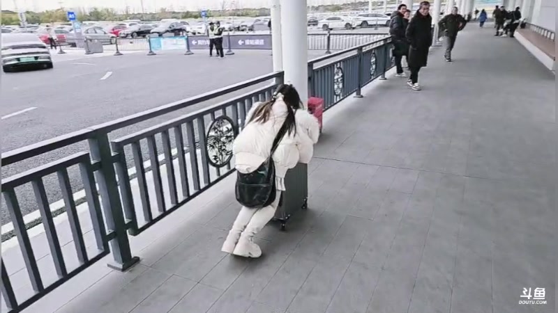 【2024-12-19 13点场】叁三QvQ：【小奶团】正式开拍！