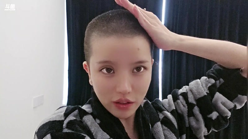 【2025-1-1 14点场】唐6儿:因身体原因停播一段时间感谢等待～爱你萌～