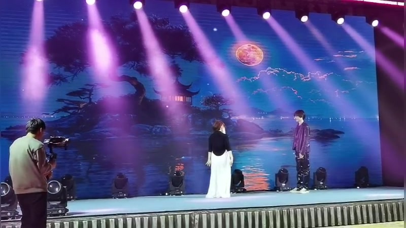 【2024-12-31 23点场】胡嘉一：跨年晚会来咯！