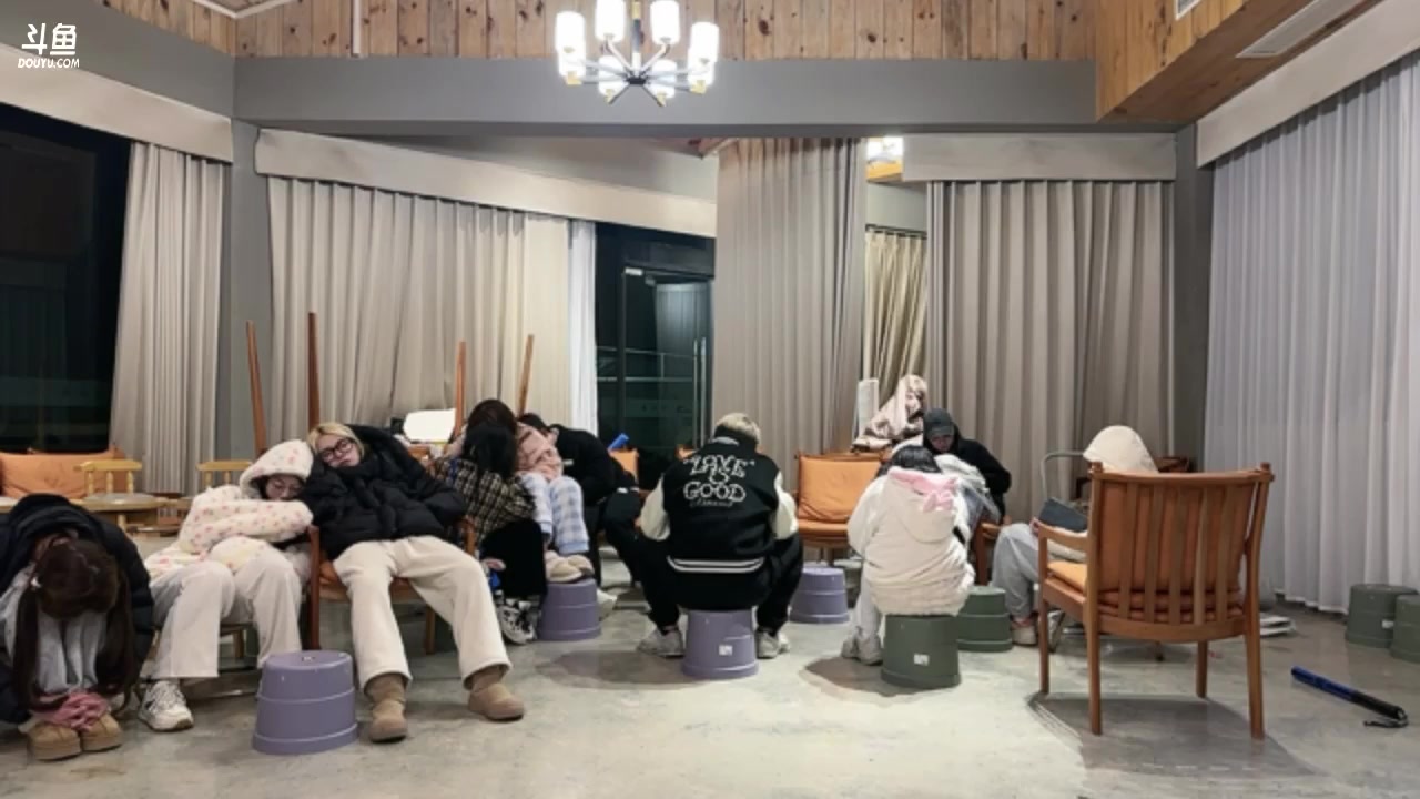 【2025-01-09 00点场】南妹儿呀：非常山庄非常好
