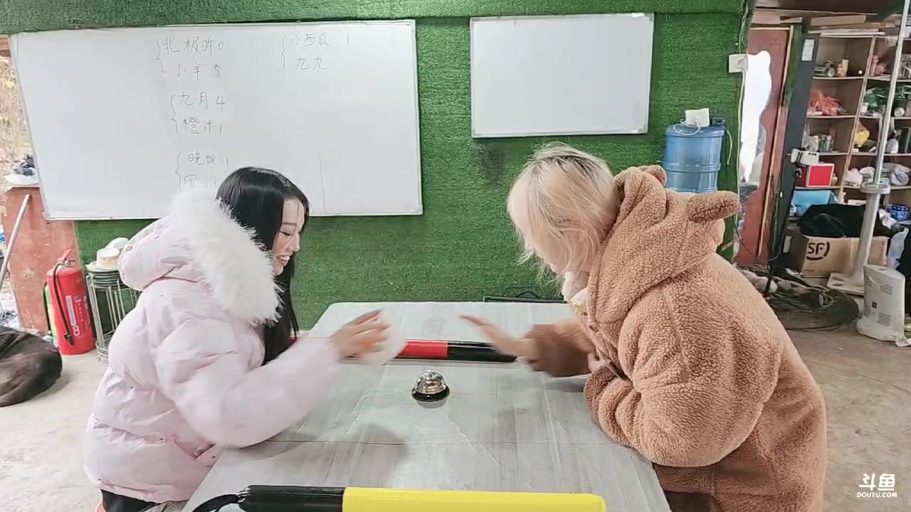 【2025-01-10 14点场】757户外：【非常互娱】757女团S3 Day128