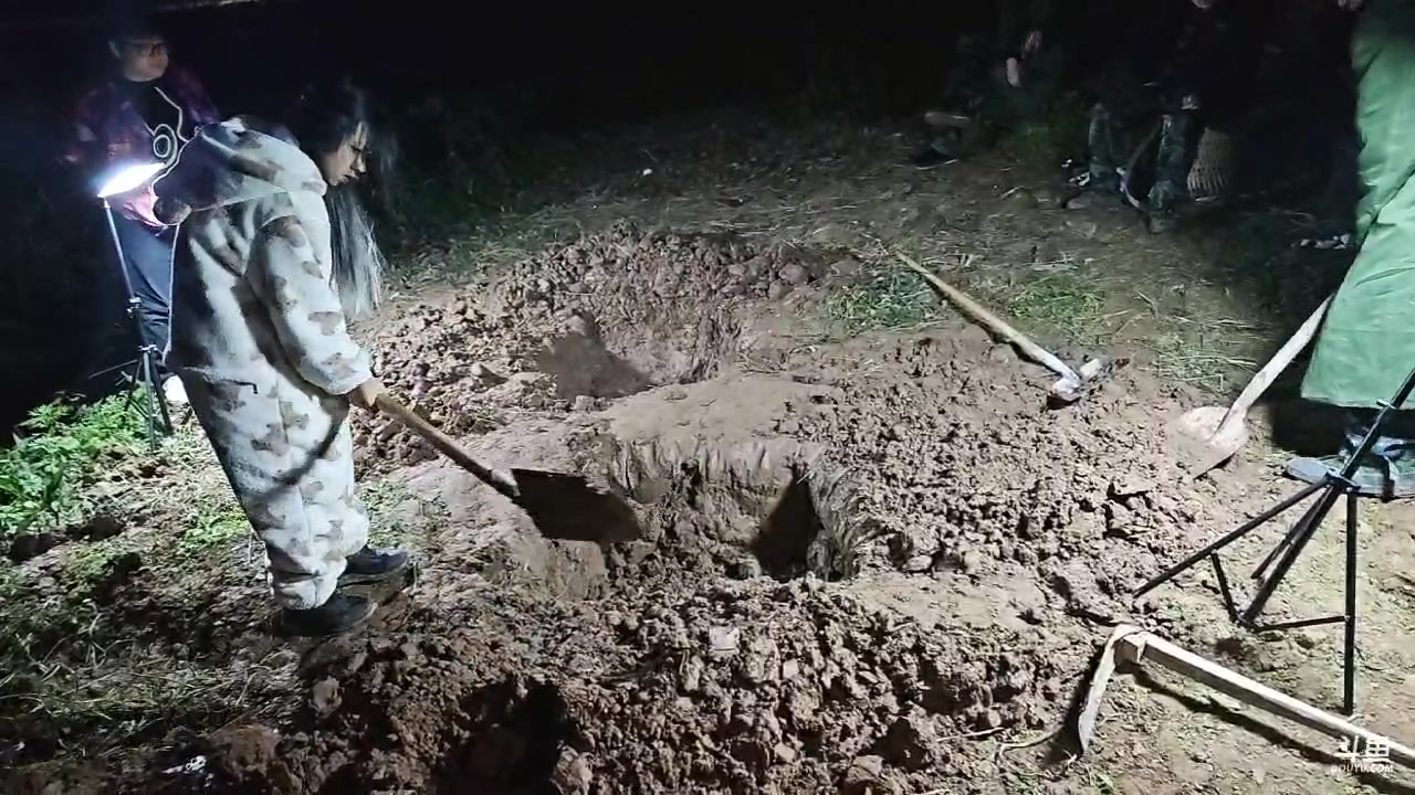 【2025-01-13 18点场】仙某某：神秘的直播间 88080