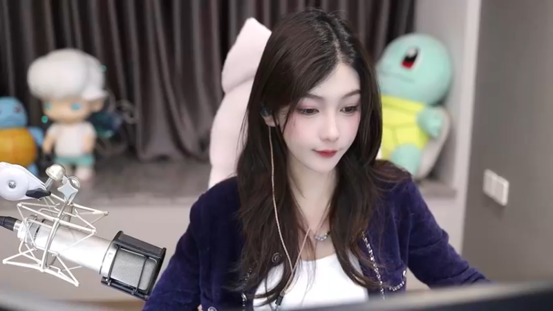 【2025-01-17 17点场】叶知秋Vanessa：秋 : 晚上好