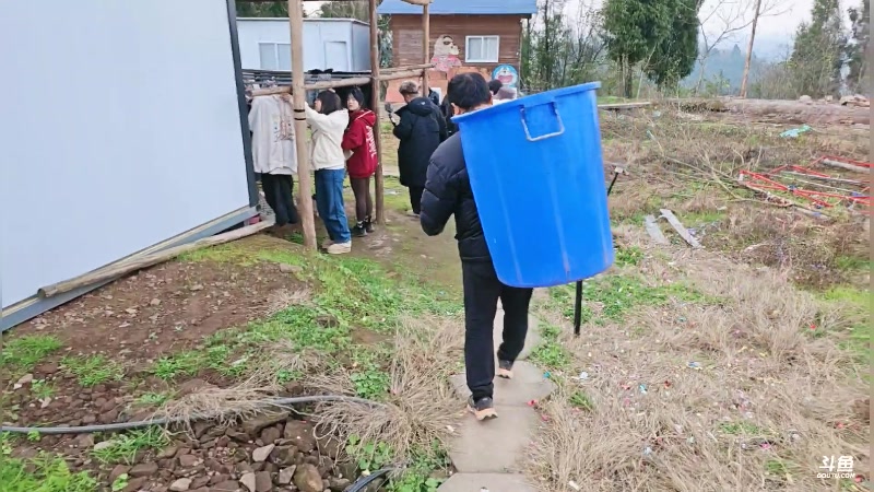 【2025-01-19 15点场】757户外：【非常互娱】757女团S3 Day137