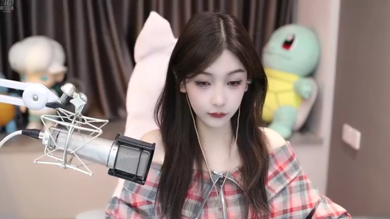 【2025-02-02 18点场】叶知秋Vanessa：秋：我回来啦新年好呀