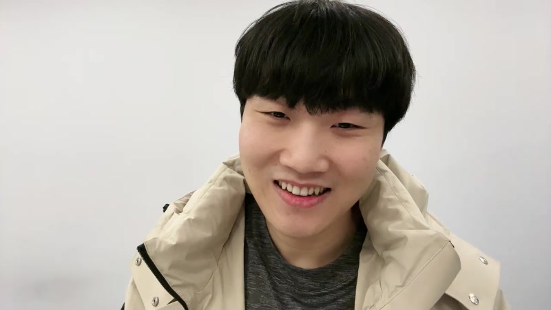 【2025-02-02 完整版】胸肌很大的良小伞：今天休息一天陪下家人兄弟们明天见