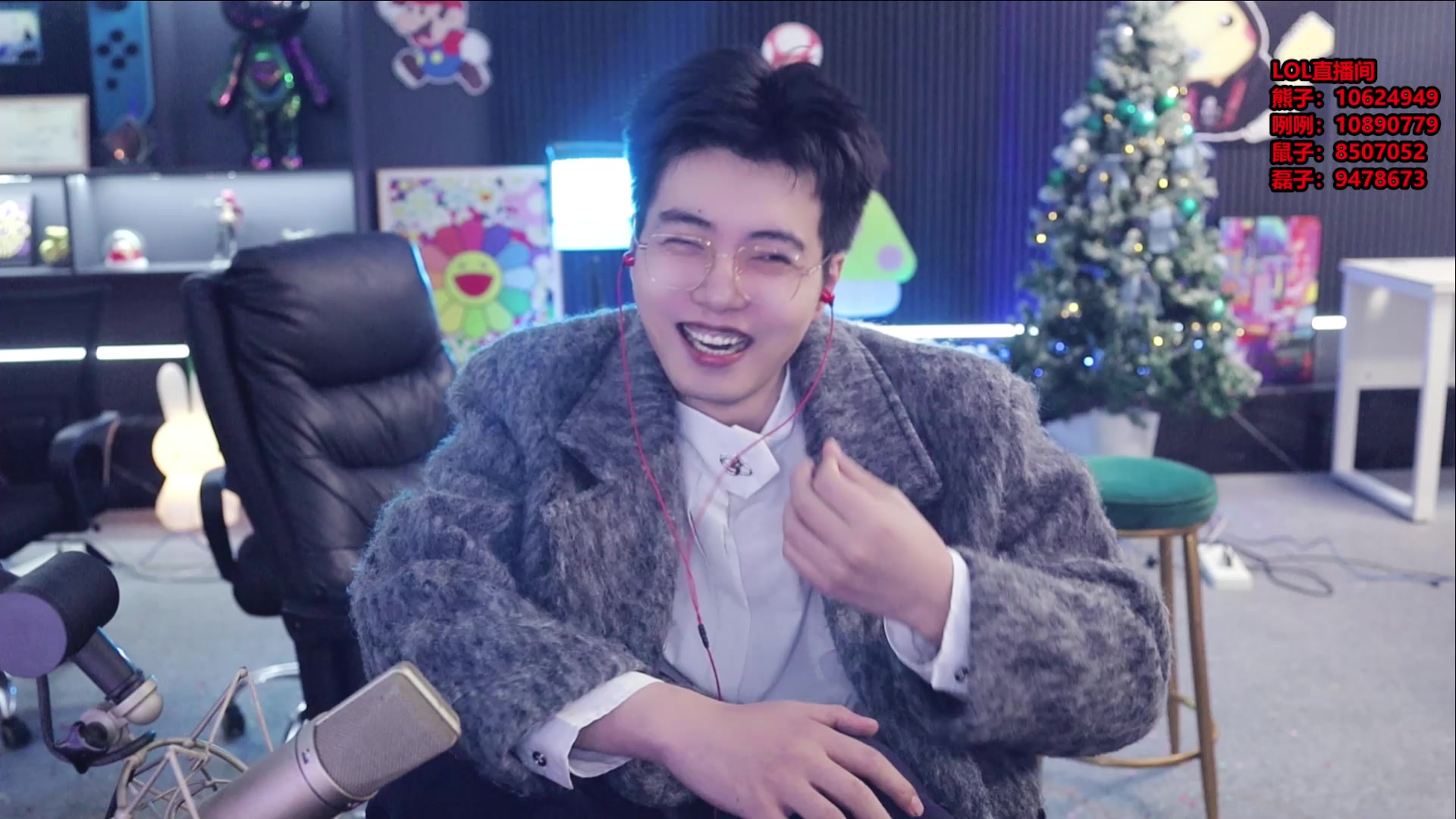 【2025-02-04 18点场】南波儿大魔王丶：4V4赏金赛~大头学院对战阿涛~