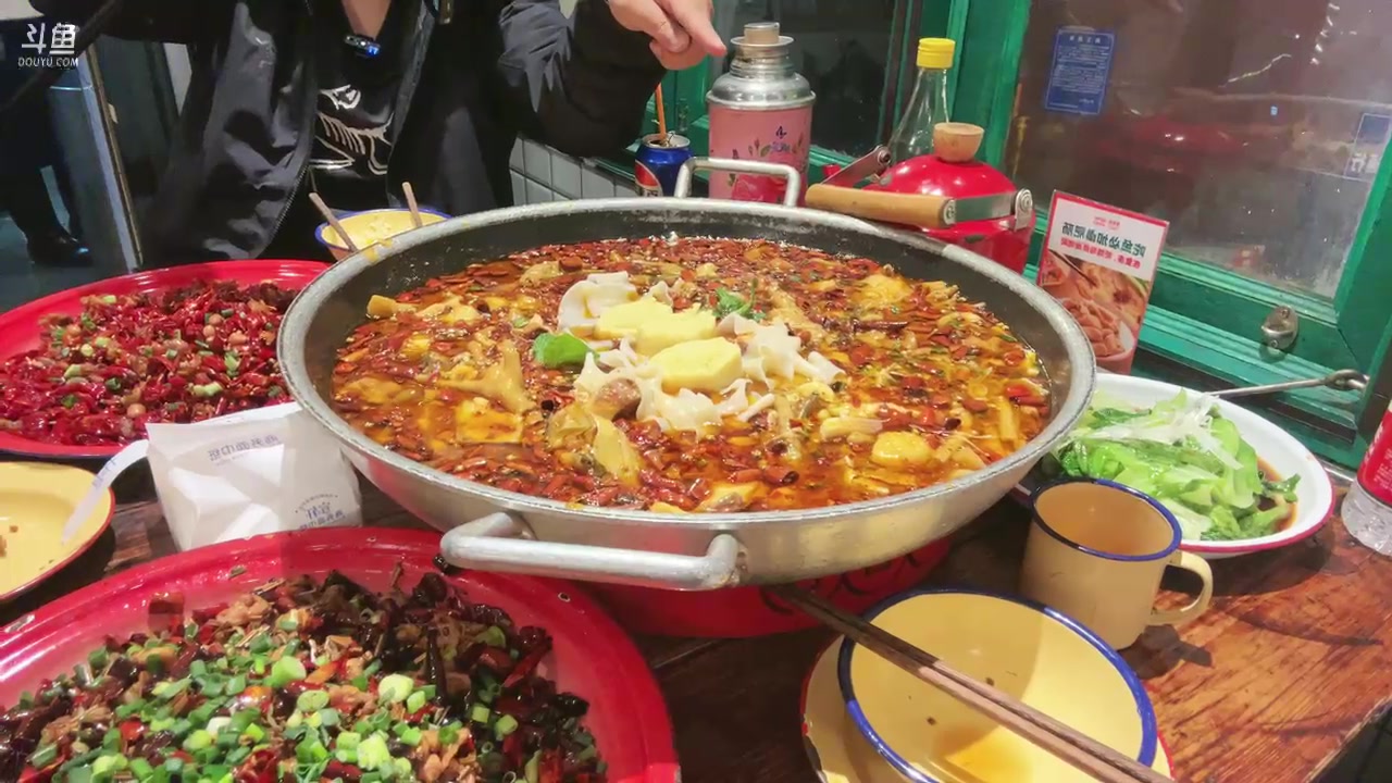 【2025-02-12 19点场】阿福Afuuu：和东哥探个店！元宵节快乐 8281