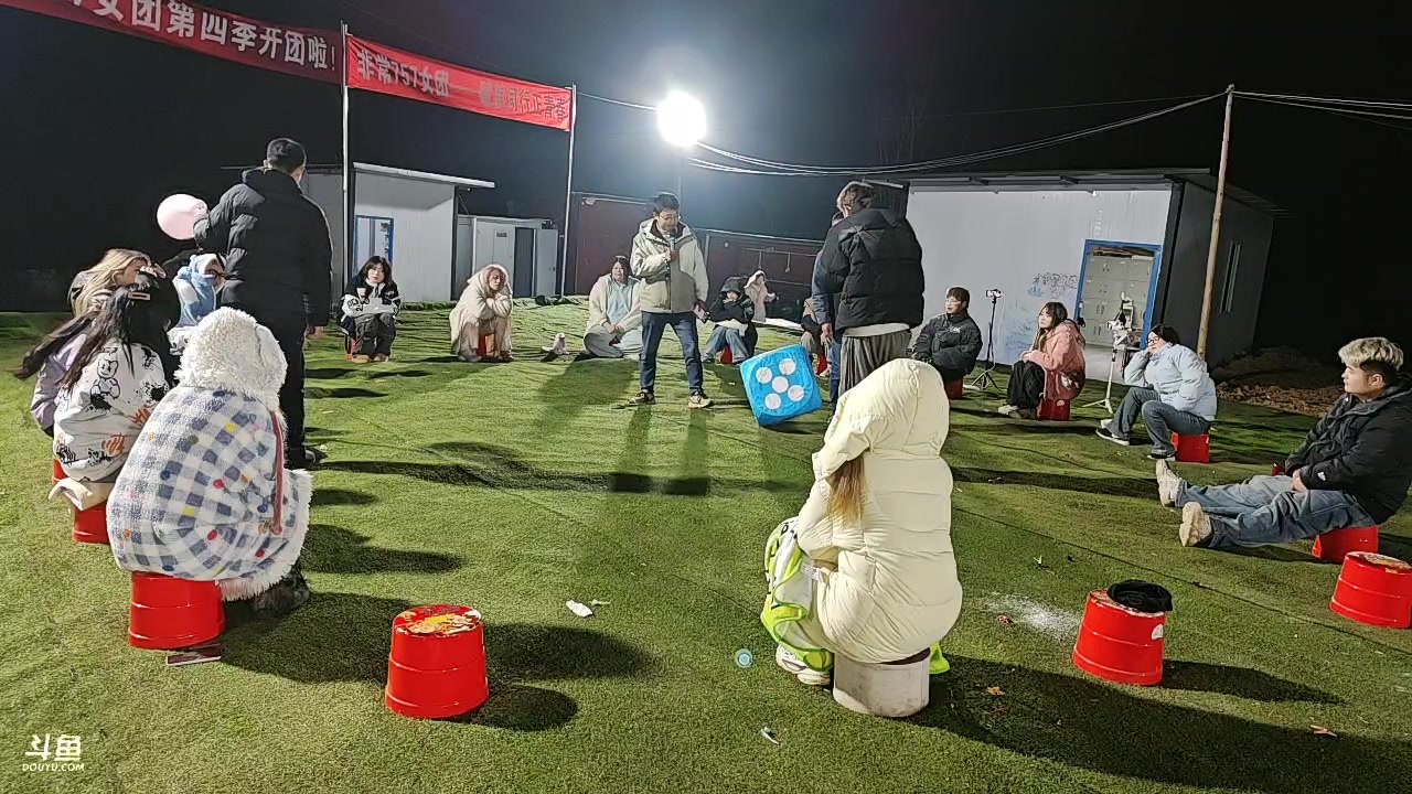 【2025-02-18 21点场】弹头很暴躁zshhh：2025冲冲冲~6635385