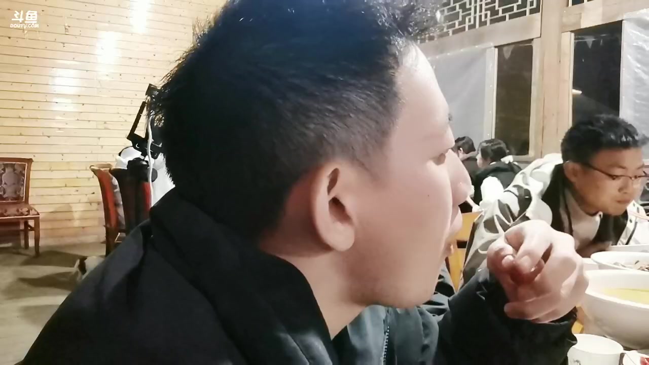 【2025-02-28 18点场】弹头很暴躁zshhh：2025冲冲冲~6635385