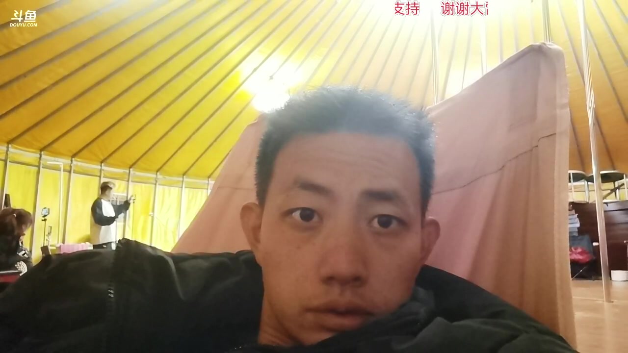 【2025-03-03 17点场】弹头很暴躁zshhh：2025冲冲冲~6635385